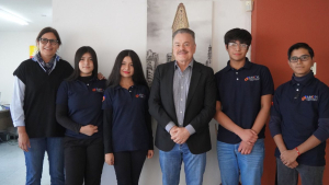 Presentan j&oacute;venes  proyecto de energ&iacute;a solar a Senador