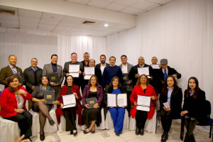 Capacitan a m&aacute;s de 2 mil 300 profesionales del turismo