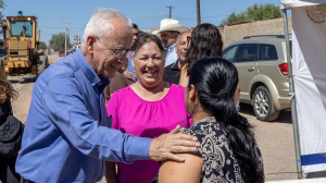 Dan banderazo de arranque a la pavimentaci&oacute;n de la R&iacute;o Santa Mar&iacute;a-Alcaldes, en Cuauht&eacute;moc