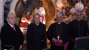 Presente Maru Campos en nacimiento rar&aacute;muri con exposici&oacute;n de 100 pesebres en el Vaticano