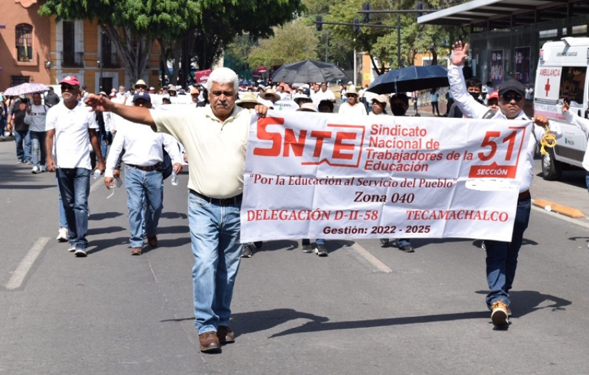 Profesores rechazan propuesta del gobierno