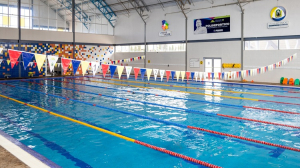 Inician inscripciones para nataci&oacute;n en la alberca del Polideportivo, en Cuauht&eacute;moc
