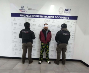 Detienen a narcomenudista con 8 envoltorios de droga