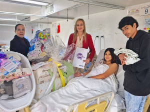 Maru Campos celebra el nacimiento de los primeros bebes en Chihuahua