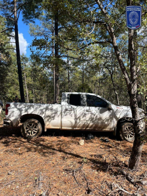 Localizan en Madera pick up robada en Phoenix