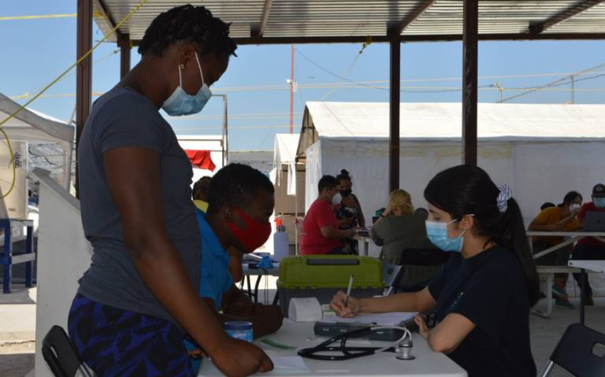 Atiende Hospital General a ni&ntilde;os migrantes van tres en un mes