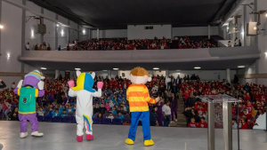 Se grad&uacute;a la 10a generaci&oacute;n del programa D.A.R.E.