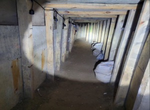 Hallan narcot&uacute;nel en Ju&aacute;rez para cruzar migrantes y droga