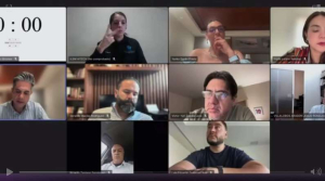 Aprueban entregar constancias de mayor&iacute;a