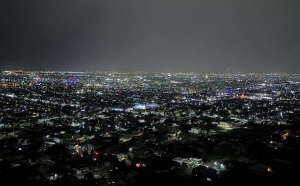 Llueve intensamente en la capital
