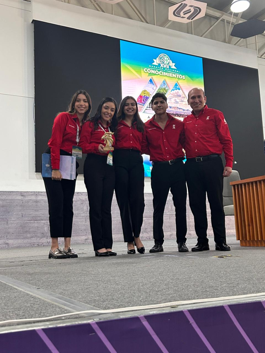 Estudiantes de FCA de la UACH triunfan en "XVII Marat&oacute;n Nacional de ANFECA"