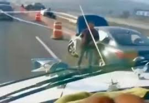 Triple choque en la av. Venezuela, cuantiosos da&ntilde;os