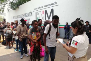 Migrantes pedir&aacute;n justicia en Ciudad Ju&aacute;rez por incendio que mat&oacute; 40 personas en estaci&oacute;n del INM