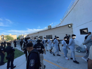 Traslada SSPE a 76 personas privadas de la libertad del Cereso No.3 de Ciudad Ju&aacute;rez