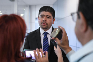 Congreso aprueba propuestas del sector salud