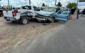 Cuantiosos da&ntilde;os en accidente en el corredor comercial