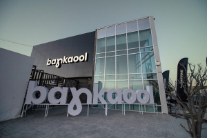 Fitch perspectiva estable de Bankaool con calificaci&oacute;n BBB+