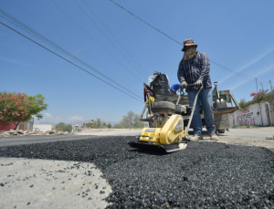 Pide Obras Publicas comprensi&oacute;n por trabajos de pavimentaci&oacute;n