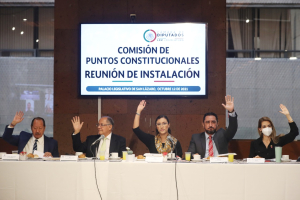 Diputados aprueban reformas que impiden impugnar modificaciones a la Constituci&oacute;n
