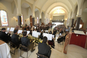 Presenta OSUACH Concierto de Gala en la catedral de Ciudad Madera