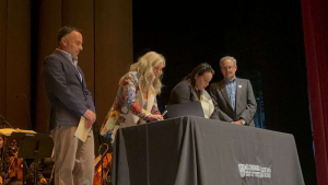 Signan convenio Estado y Fundaci&oacute;n Azteca para fomentar el arte