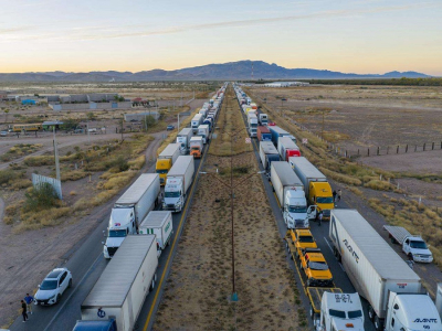 Anuncian transportistas paro nacional el día del Mundial de futbol