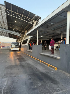 Opera Bow&iacute; con reducci&oacute;n de unidades, protestan conductores