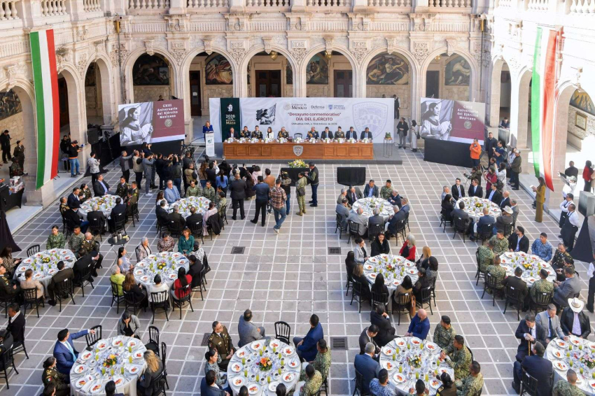 Conmemora Maru Campos al Ej&eacute;rcito Mexicano en su 113 aniversario