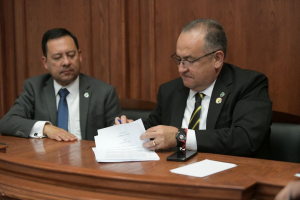 Llegan acuerdo autoridades universitarias y agremiados del STSUACH