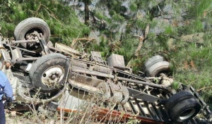 Muere hombre en volcadura en Cocomorachi