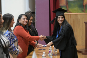 Se grad&uacute;an 44 estudiantes de programas nivelatorios de Enfermer&iacute;a