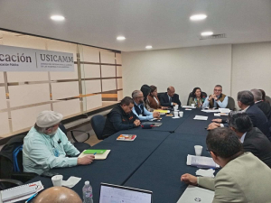 Promueven asignaci&oacute;n de plazas para docentes