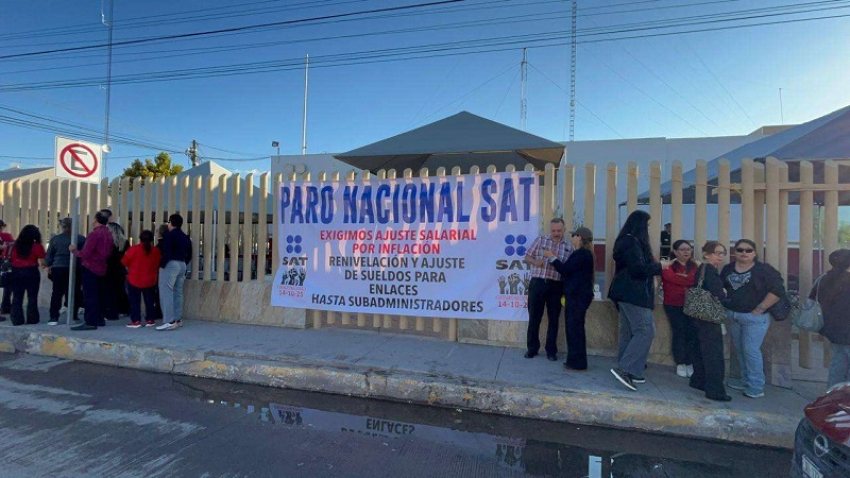 Se manifiestan en el SAT por inequidad en sueldos y prestaciones