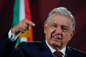 Acusa AMLO a Coparmex y a gobiernos de Chihuahua de &ldquo;campa&ntilde;a negra&rdquo; en su Contra