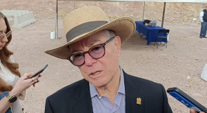 &ldquo;La Mam&aacute; es la que se la rifa para que los hijos salgan adelante&rdquo;: alcalde Jorge Cruz Russek