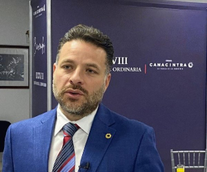 Seria un error cambiar INFONAVIT: Guti&eacute;rrez Cuevas