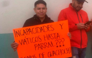 Protestan frente al IMSS en Chihuahua