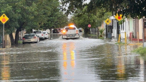 Se inunda Juarez nuevamente por intensas lluvias
