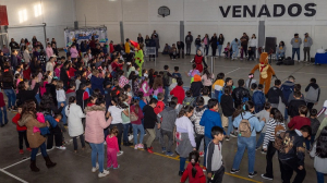 Baile, cuentos, regalos y diversi&oacute;n, en la posada de la colonia CTM, en Cuauht&eacute;moc