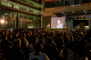 Una Constituci&oacute;n debilitada facilita la manipulaci&oacute;n de quienes deber&iacute;an estar sujetos a la ley y no por encima de ella: Myriam Hern&aacute;ndez